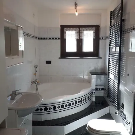 Apartman Stupendo Bilocale Maison Du Peintre Aosta